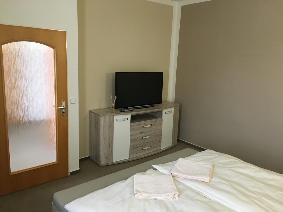 Hotel Pod Hurkou Haj ve Slezsku Екстер'єр фото